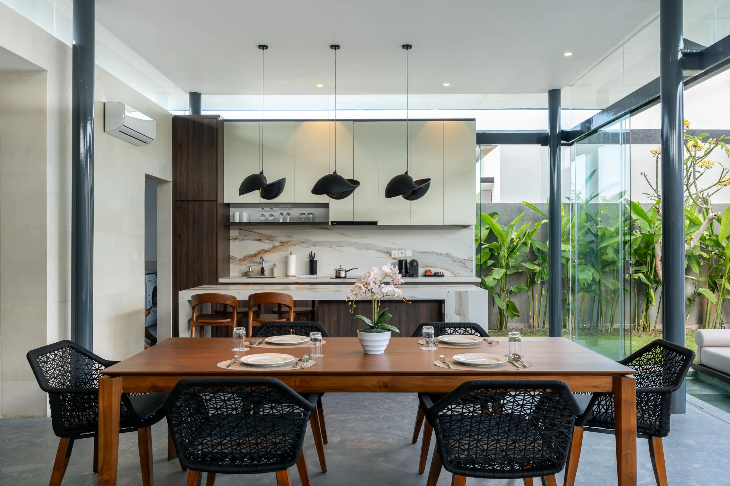 Open-plan kitchen and dining area in the two-bedroom Pronoia villa