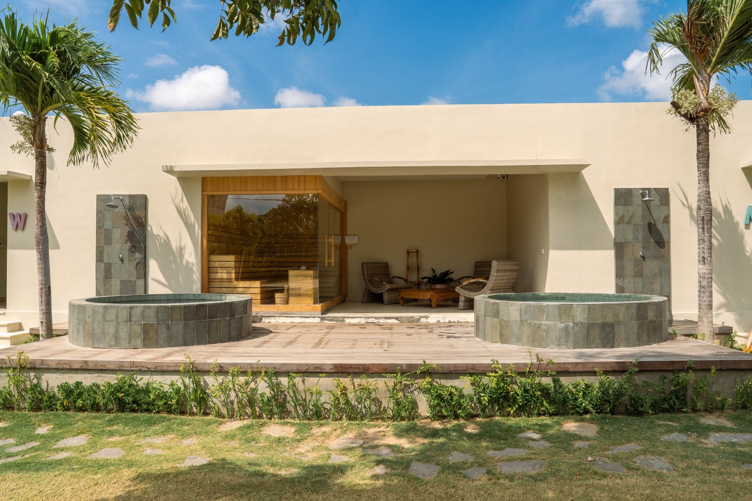 The sauna and cold plunge pools at Pronoia Bali